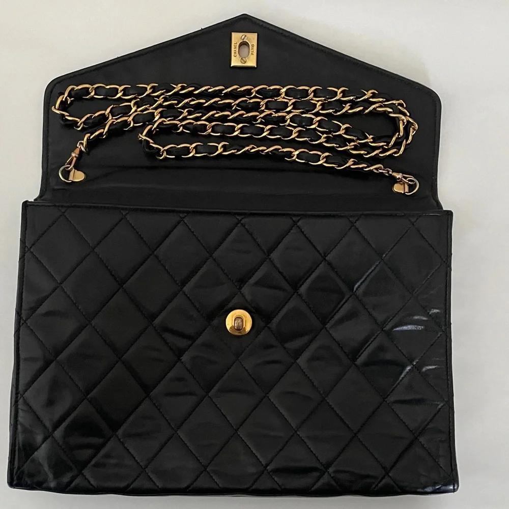 CHANEL Black Quilted Lambskin Crossbody Bag with Gold CC Turnlock